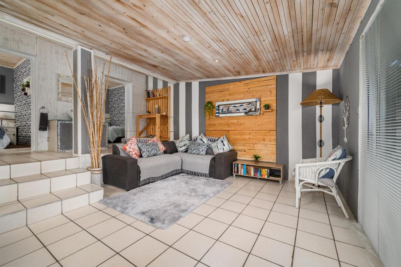 شقة 302 On Old Sea View Road Chelsea بورت اليزابيث المظهر الخارجي الصورة
